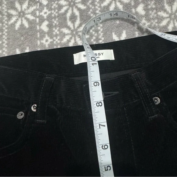 New Moussy‎ Vintage Black Corduroy Jean Size 26